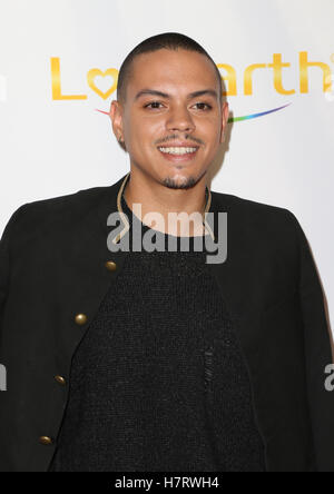 Evan Rozet Hollywood, CA. 07th Nov, 2016. Amy Pham at Premiere Of