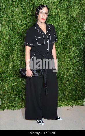 New York, NY, USA. 07th Nov, 2016. Sarah Sophie Flicker attends 13th Annual CFDA/Vogue Fashion Fund Awards at Spring Studios on November 7, 2016 in New York City. Credit:  John Palmer/Media Punch/Alamy Live News Stock Photo