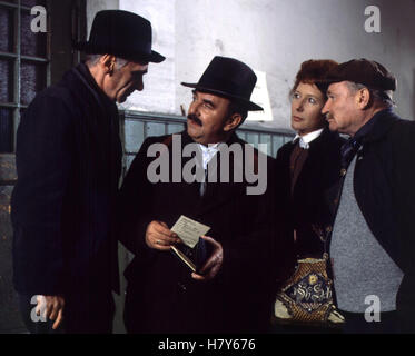 Anton Sittinger, (ANTON SITTINGER) D 1979, Regie: Rainer Wolffhardt, RICHARD BEEK, WALTER SEDLMAYR, VERONIKA FITZ, WILLY SCHULTES Stock Photo