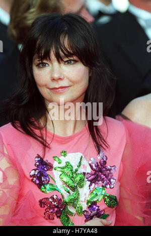 BJORK CANNES FRANCE 17 May 2000 Stock Photo