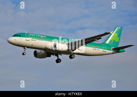 Ei-del Aer Lingus Airbus A320-214 Am Flughafen Düsseldorf. Dus Eddl 