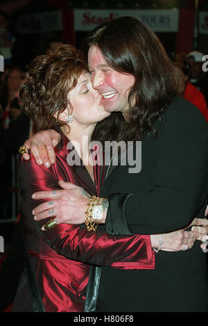 OZZY OSBOURNE & SHARON ARDEN 'LITTLE NICKY' LA PREMIER HOLLYWOOD LA USA 11 November 2000 Stock Photo