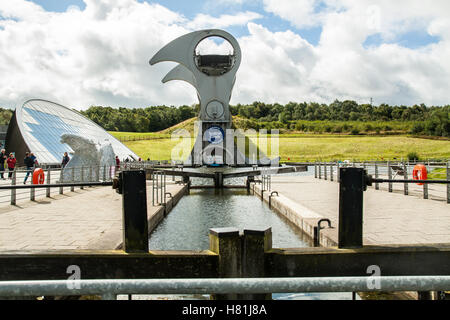 The Falkirk Wheel. Innovative Scottish engineering project providing a boat lift to join the Forth of Clyde  and Union canals. Stock Photo