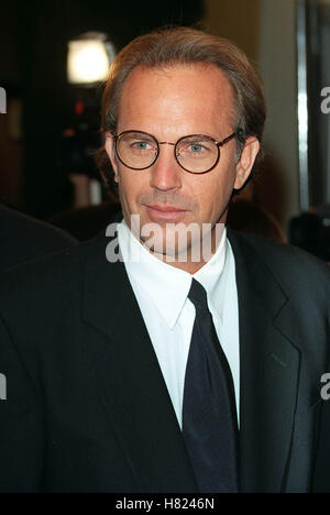 Photos and Pictures - Kevin Costner at the premiere of New Line Cinema's 13  DAYS in Westwood, 12-19-00