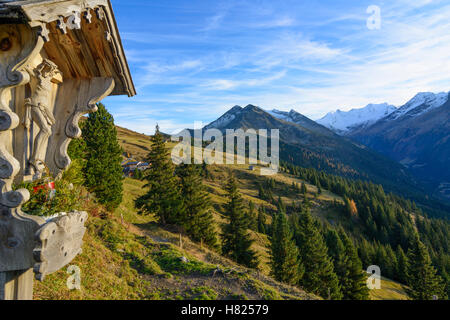 Krimml: alp alpine pasture, Zillertaler Alpen, wayside cross, Pinzgau, Salzburg, Austria Stock Photo