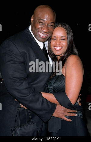 MICHAEL CLARKE DUNCAN & WIFE 32ND NAACP IMAGE AWARDS ARRIVALS UNIVERSAL AMPHITHEATRE UNIVERSAL CITY LOS ANGELES USA 03 March Stock Photo