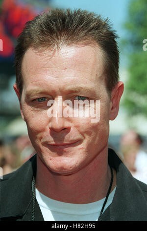 ROBERT PATRICK 'SPY KIDS' LOS ANGELES PREMIER DISNEY ADVENTURE LA USA 18 March 2001 Stock Photo