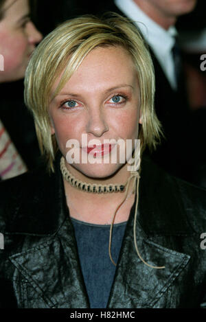 TONI COLLETTE 'DIARY OF BRIDGET JONES' PREM EMPIRE THEATER LEICESTER SQ LONDON ENGLAND 04 April 2001 Stock Photo