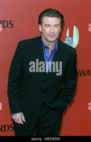 ALEC BALDWIN 1ST ANNUAL WORLD STUNT AWARDS 2001 SANTA MONICA LA USA 20 ...