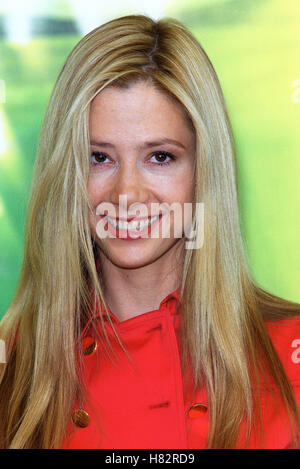 MIRA SORVINO 'TRIUMPH OF LOVE' PHOTOCALL VENICE FILM FESTIVAL 2001 ITALY 05 September 2001 Stock Photo