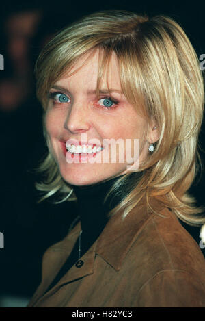 COURTNEY THORNE-SMITH "BLACK KNIGHT" LA FILM PREMIER LA USA 15 November