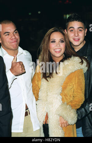 DANNY MYLEEN & NOAL 'LORD OF THE RINGS' PREMIER LEICESTER SQ LONDON ENGLAND 10 December 2001 Stock Photo