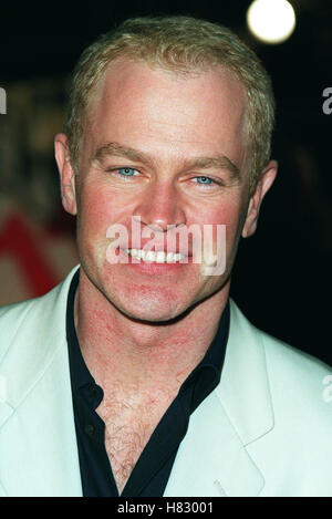 NEAL MCDONOUGH OCEAN'S ELEVEN WORLD PREMIERE WESTWOOD LOS ANGELES USA 05 December 2001 Stock Photo