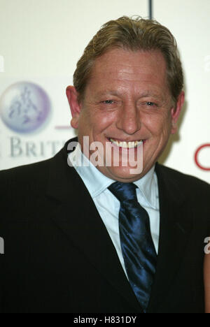 MARK WINGETT SOAP AWARDS 2002 BBC TELEVISION CENTRE LONDON ENGLAND 18 May 2002 Stock Photo