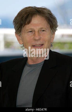 ROMAN POLANSKI CANNES FILM FESTIVAL 2002 CANNES FILM FESTIVAL CANNES FRANCE 24 May 2002 Stock Photo