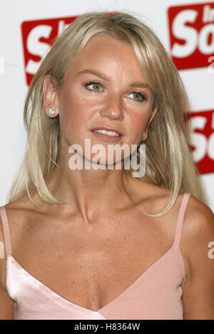 LISA MAXWELL INSIDE SOAP AWARDS THE MAYFAIR CLUB LONDON ENGLAND 30 September 2002 Stock Photo