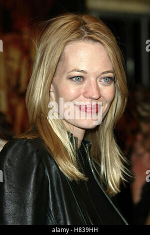 JERI RYAN THE TIME MACHINE FILM PREMIERE WESTWOOD LOS ANGELES USA 04 March 2002 Stock Photo