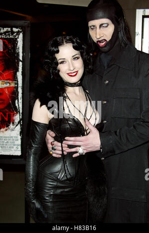MARILYN MANSON DITA VON TEESE RESIDENT EVIL FILM PREMIERE HOLLYWOOD LOS ANGELES USA 12 March 2002 Stock Photo