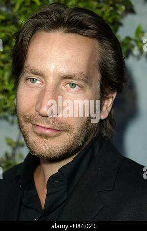 RONAN VIBERT THE CAT'S MEOW FILM PREMIERE HOLLYWOOD LOS ANGELES USA 10 April 2002 Stock Photo