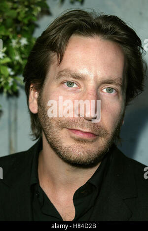 RONAN VIBERT THE CAT'S MEOW FILM PREMIERE HOLLYWOOD LOS ANGELES USA 10 April 2002 Stock Photo