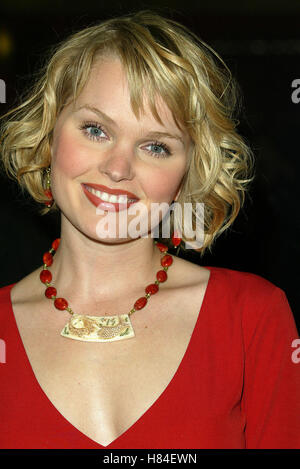 SUNNY MABREY THE NEW GUY FILM PREMIERE MANNS CHINESE 6 THEATRE HOLLYWOOD LOS ANGELES USA 07 May 2002 Stock Photo