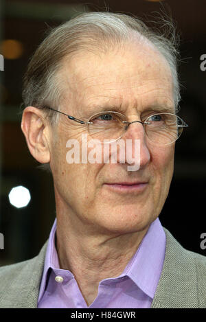 JAMES CROMWELL SUM OF ALL FEARS WORLD PREMIR WESTWOOD LOS ANGELES USA 29 May 2002 Stock Photo