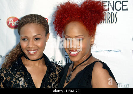 MARY MARY 15TH ESSENCE AWARDS UNIVERSAL AMPHITHEATRE BURBANK LOS ANGELES USA 31 May 2002 Stock Photo