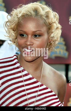 EVE 2002 MTV MOVIE AWARDS ARRIVALS SHRINE AUDITORIUM DOWNTOWN LOS ANGELES USA 01 June 2002 Stock Photo