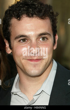 FRED SAVAGE AUSTIN POWERS IN GOLDMEMBER PREMIERE UNIVERSAL AMPHITHEATRE UNIVERSAL CITY LA USA 22 July 2002 Stock Photo