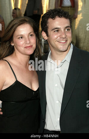 FRED SAVAGE AUSTIN POWERS IN GOLDMEMBER PREMIERE UNIVERSAL AMPHITHEATRE UNIVERSAL CITY LA USA 22 July 2002 Stock Photo