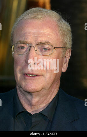 MICHAEL CAINE AUSTIN POWERS IN GOLDMEMBER PREMIERE UNIVERSAL AMPHITHEATRE UNIVERSAL CITY LA USA 22 July 2002 Stock Photo