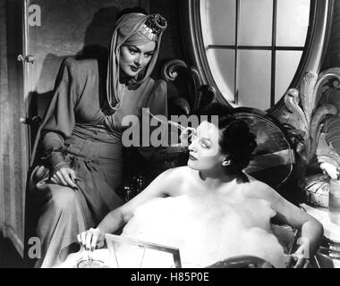 Die Frauen, (THE WOMEN) USA 1939 s/w, Regie: George Cukor, ROSALIND RUSSELL, JOAN CRAWFORD, Stichwort: Schaumbad, Badewanne Stock Photo
