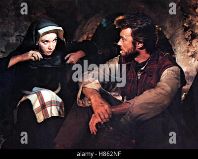 Ein Fressen für die Geier, (TWO MULES FOR SISTER SARA) USA 1969, Regie: Don Siegel, SHIRLEY MacLAINE, CLINT EASTWOOD Stock Photo