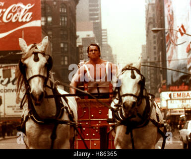 Herkules in New York, (HERCULES IN NEW YORK) USA 1970, Regie: Arthur Allan Seidelman, ARNOLD SCHWARZENEGGER, Stichwort: Pferde, Kutsche, Muskelmann Stock Photo