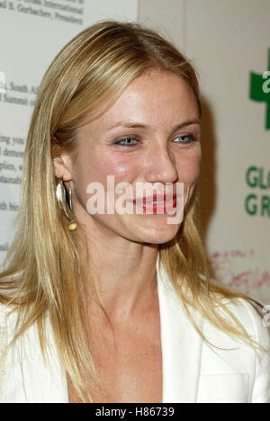 CAMERON DIAZ GOBAL GREEN PARTY HOLLYWOOD LOS ANGELES USA 12 August 2002 Stock Photo