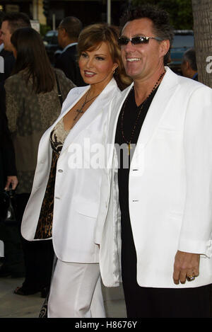 RAQUEL WELCH & RICHIE PALMER SERVING SARA WORLD PREMIERE BEVERLY HILLS ...