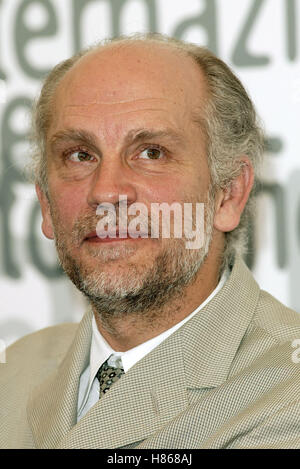 JOHN MALKOVICH RIPLEY'S GAME PHOTOCALL VENICE FILM FESTIVAL VENICE ITALY 02 September 2002 Stock Photo