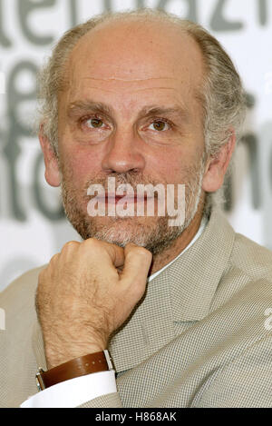 JOHN MALKOVICH RIPLEY'S GAME PHOTOCALL VENICE FILM FESTIVAL VENICE ITALY 02 September 2002 Stock Photo