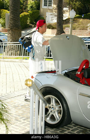 MATTHEW PERRY 1ST CELEBRITY TENNIS CLASSIC BEVERLY HILLS COUNTRY CLUB BEVERLY HILLS LA USA 21 September 2002 Stock Photo