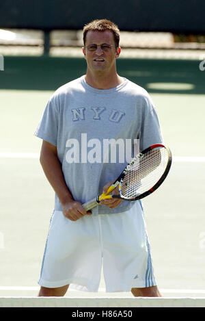 MATTHEW PERRY 1ST CELEBRITY TENNIS CLASSIC BEVERLY HILLS COUNTRY CLUB BEVERLY HILLS LA USA 21 September 2002 Stock Photo