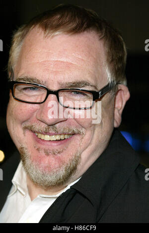 BRIAN COX THE RING PREMIERE LOS ANGELES WESTWOOD LOS ANGELES USA 09 October 2002 Stock Photo