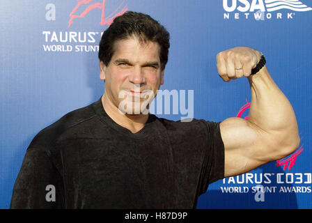 LOU FERRIGNO 3RD WORLD STUNT AWARDS PARAMOUNT STUDIOS HOLLYWOOD LOS ANGELES USA 01 June 2003 Stock Photo