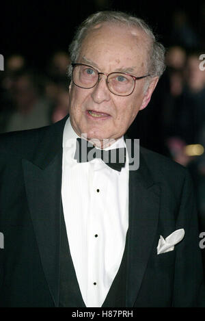 FRANK THORNTON NATIONAL TELEVISION AWARDS 200 ROYAL ALBERT HALL LONFON ENGLAND 28 October 2003 Stock Photo