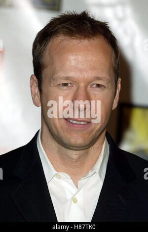 DONNIE WAHLBERG 8TH CRITICS CHOICE AWARDS LOS ANGELES BEVERLY HILLS HOTEL BEVERLY HILLS LA USA 17 January 2003 Stock Photo