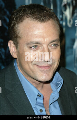 TOM SIZEMORE DREAMCATCHER US PREMIERE WESTWOOD LOS ANGELES USA 19 March 2003 Stock Photo