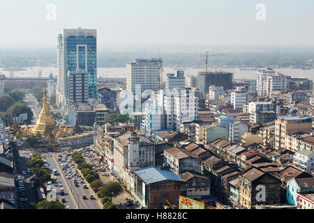 Sule Pagoda, Sule Pagoda Road, Yangon, Myanmar Stock Photo