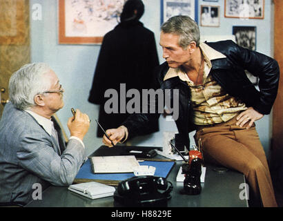 Schlagschuß, (SLAP SHOT) USA 1977, Regie: George Roy Hill, STROTHER MARTIN, PAUL NEWMAN, Stichwort: Büro, Schreibtisch, Diskussion Stock Photo