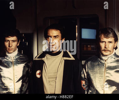 Angriff auf Alpha 1, (DESTINATION MOONBASE ALPHA - SPACE: 1999) 1978, Regie: Tom Clegg, MARTIN LANDAU (mi) Stock Photo