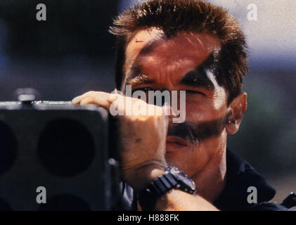 Vernon wells commando hi-res stock photography and images - Alamy