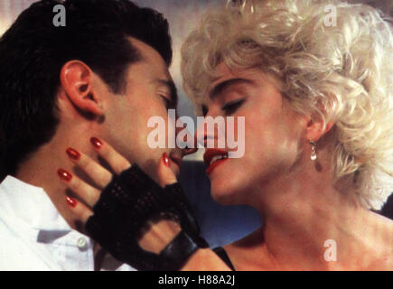 Who's that Girl, (WHO'S THAT GIRL) USA 1987, Regie: James Foley, GRIFFIN DUNNE, MADONNA, Stichwort: Paar, Kuß Stock Photo